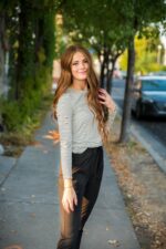 DT UPTOWN Lightweight Joggers in Black - Image 4