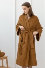 Set of linen waffle robes with towels - Image 12