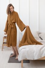 Set of linen waffle robes with towels - Image 18