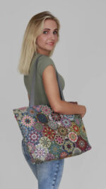 Valencia Shoulder Bag In Canvas Holiday Line Bertoni - Image 2
