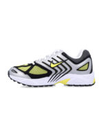 4094698 NIKE lacing up sport gym running travel women's sneakers - Image 3