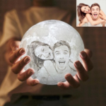LunaGlow™ – Personalisierte 3D-Mondlampe mit Gravur & Foto - Image 2