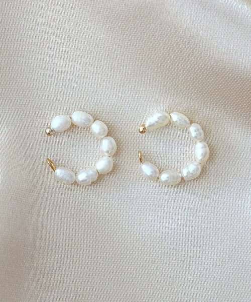 18 Karats Freshwater Pearl Ear Cuffs (Pair)