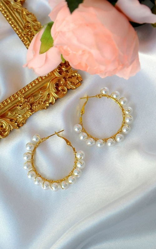 data-314.jpg 18 Karats Gold Hand Wired Pearl Hoops - Image 1