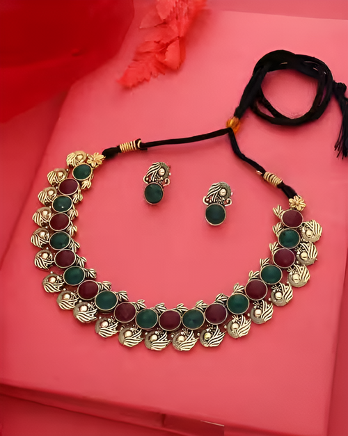 getpubthumb-8.png Peacock Grace Temple Necklace Set - Image 1